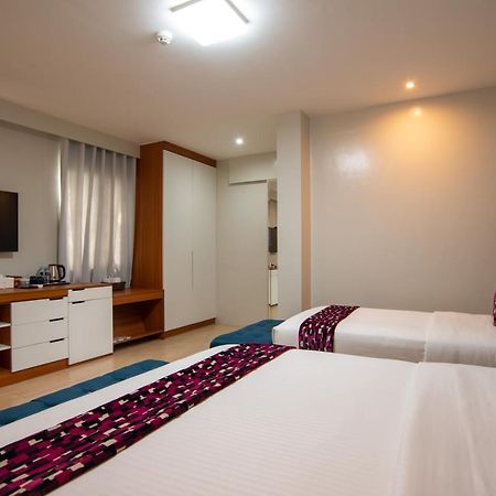 The Madeline Boutique Hotel&Suites Davao City Extérieur photo