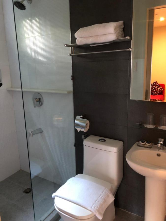 The Madeline Boutique Hotel&Suites Davao City Extérieur photo